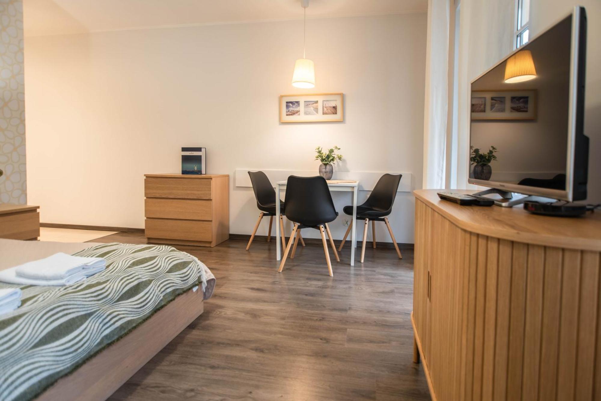 Apartamenty Na Wyspie - Villa Park - Parking Свиноуйсьце Экстерьер фото